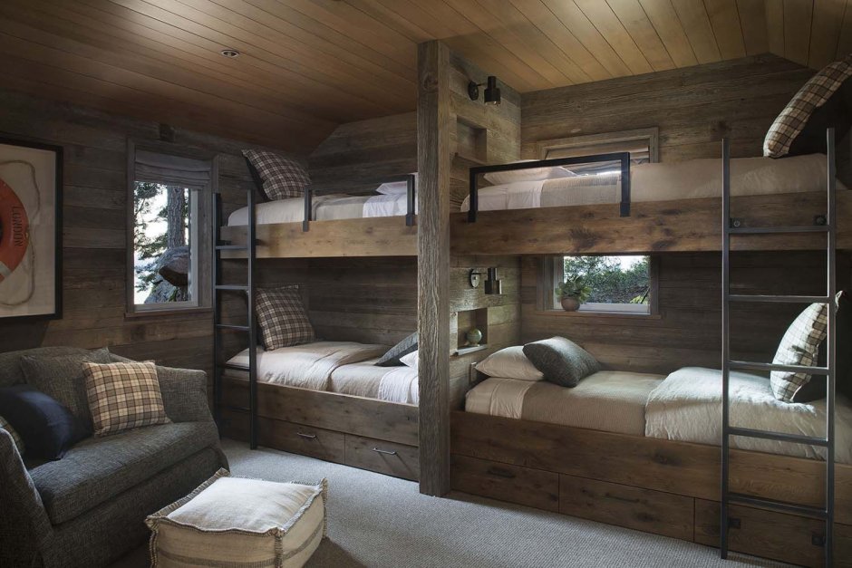 Спальня на даче с двухъярусной кроватью