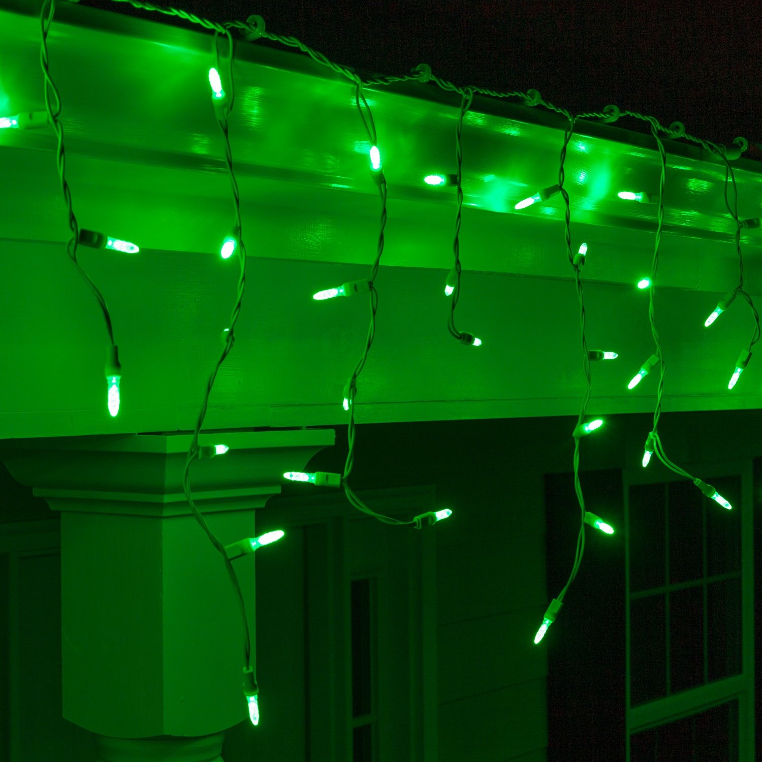 Воду освещают зеленым. 5cu035181 с зеленой подсветкой. Зеленая подсветка. Комната с зеленой подсветкой. Салатовая подсветка.