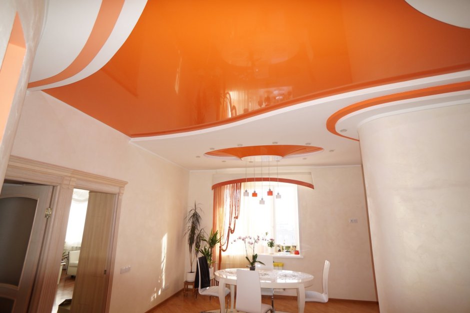 Оранжевый потолок