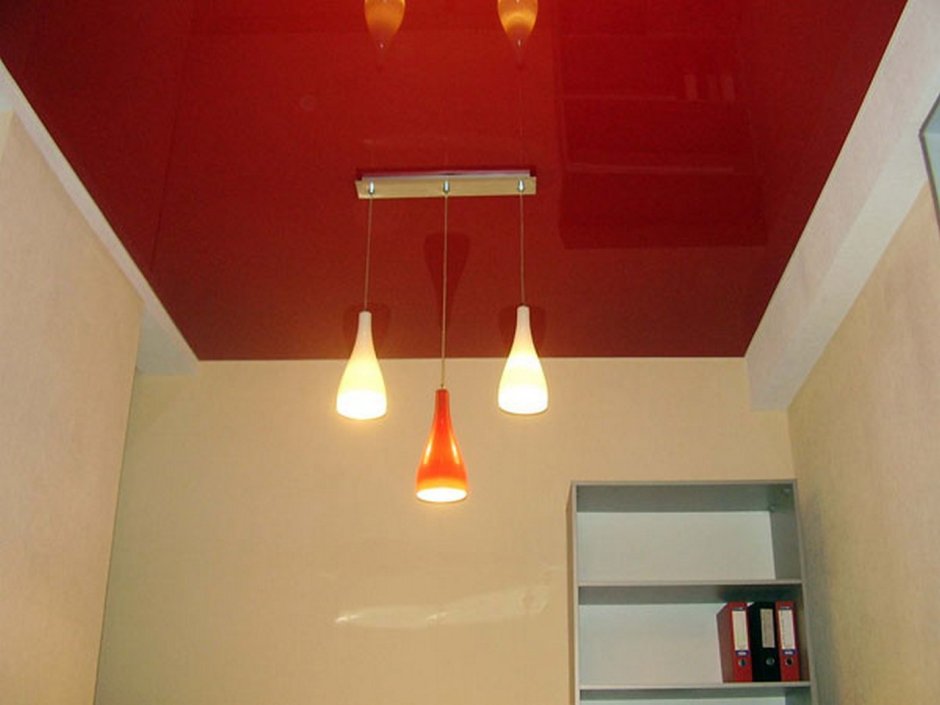 Одиночные светильники на подвесные потолки красного цвета