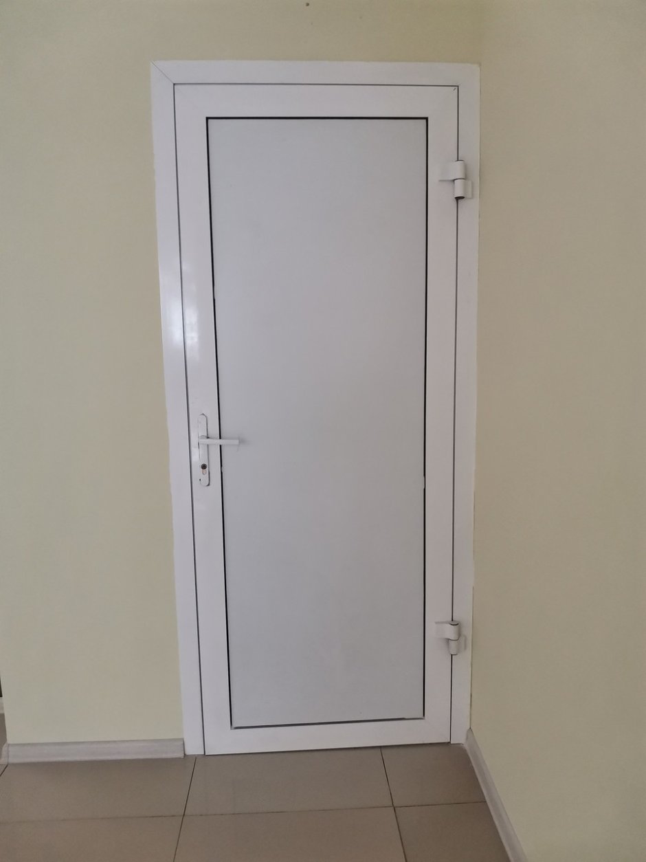 Алюминиевая одностворчатая дверь КП 45