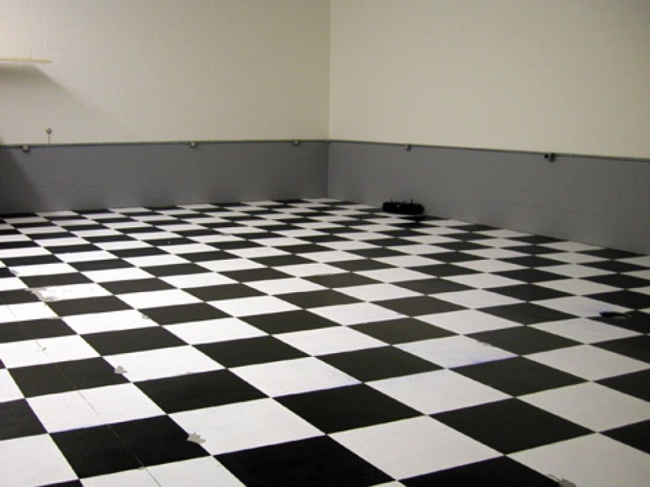 Линолеум шахматы белый черный квадрат