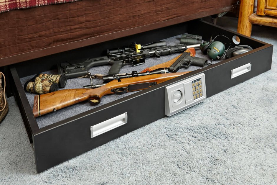 Оружейный сейф под кровать
