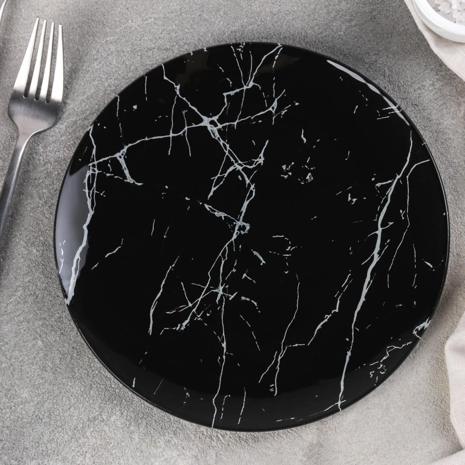Люминарк черный мрамор тарелка 20 см