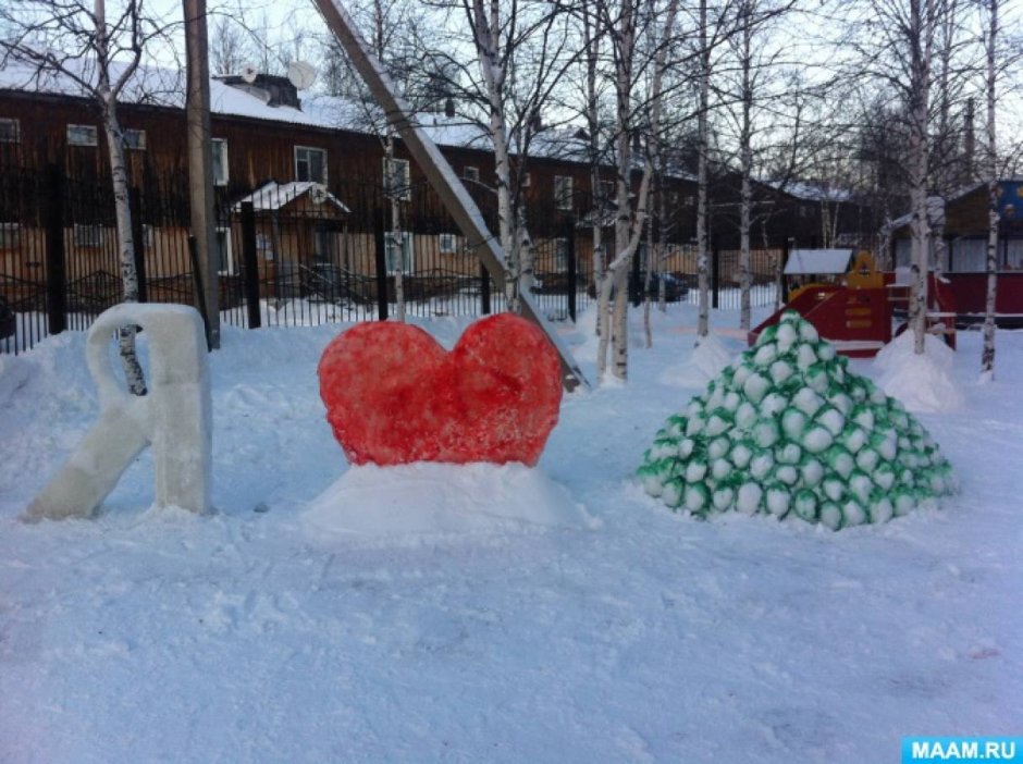 Украшение территории детского сада зимой