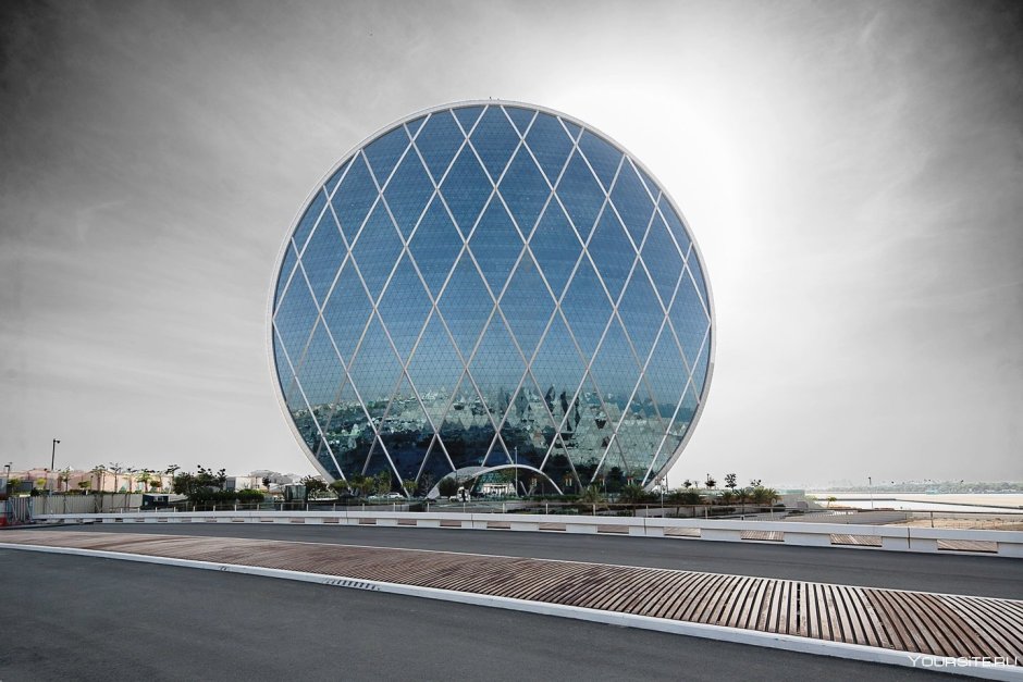 Небоскреб «Aldar hq” в Абу Даби